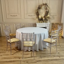 Apaļš banketa galds ar Chiavari krēsliem <br /><span style=text-transform:none;><small> komplekts 8 personām, D150 cm</small></span> Apaļš banketa galds ar Chiavari krēsliem <br /><span style=text-transform:none;><small> komplekts 8 personām, D150 cm</small></span>
