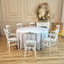 Apaļš banketa galds ar baltiem Bonaparte krēsliem <br /><span style=text-transform:none;><small> komplekts, 8 personām, 150 cm </small></span> Apaļš banketa galds ar baltiem Bonaparte krēsliem <br /><span style=text-transform:none;><small> komplekts, 8 personām, 150 cm </small></span>