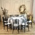 Круглый банкетный стол с черными креслами Chiavari| комплект на 10 человек, D180 см