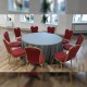 Круглый банкетный стол с красными стульями | комплект для 9 человек, 150 см | arenda